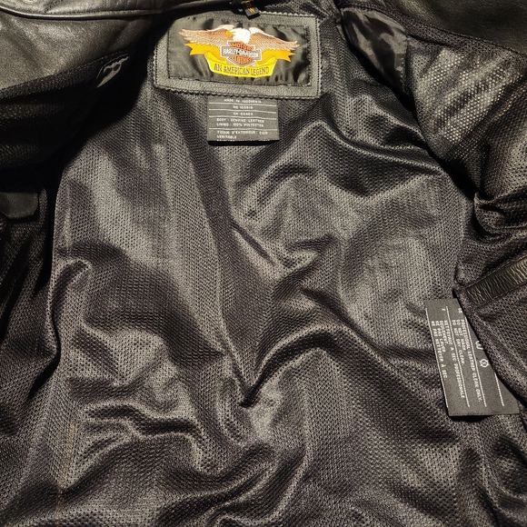 Harley Davidson Leather Jacket - Picture 4 of 5